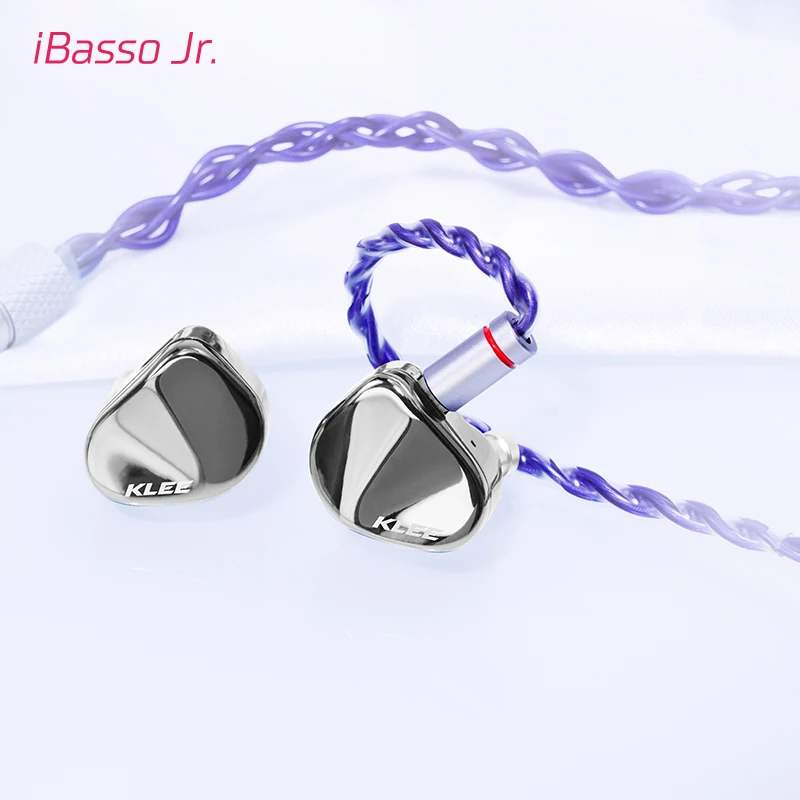 IBasso Jr Klee 보라색 케이블과 이어팁 구성 이미지