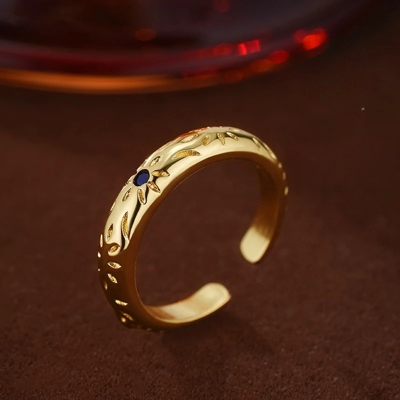 Elegant Floral Openwork Ring for Women – Delicate Spring-Inspired Pinky Finger Jewelry with Minimalist Luxury Design Jewelry