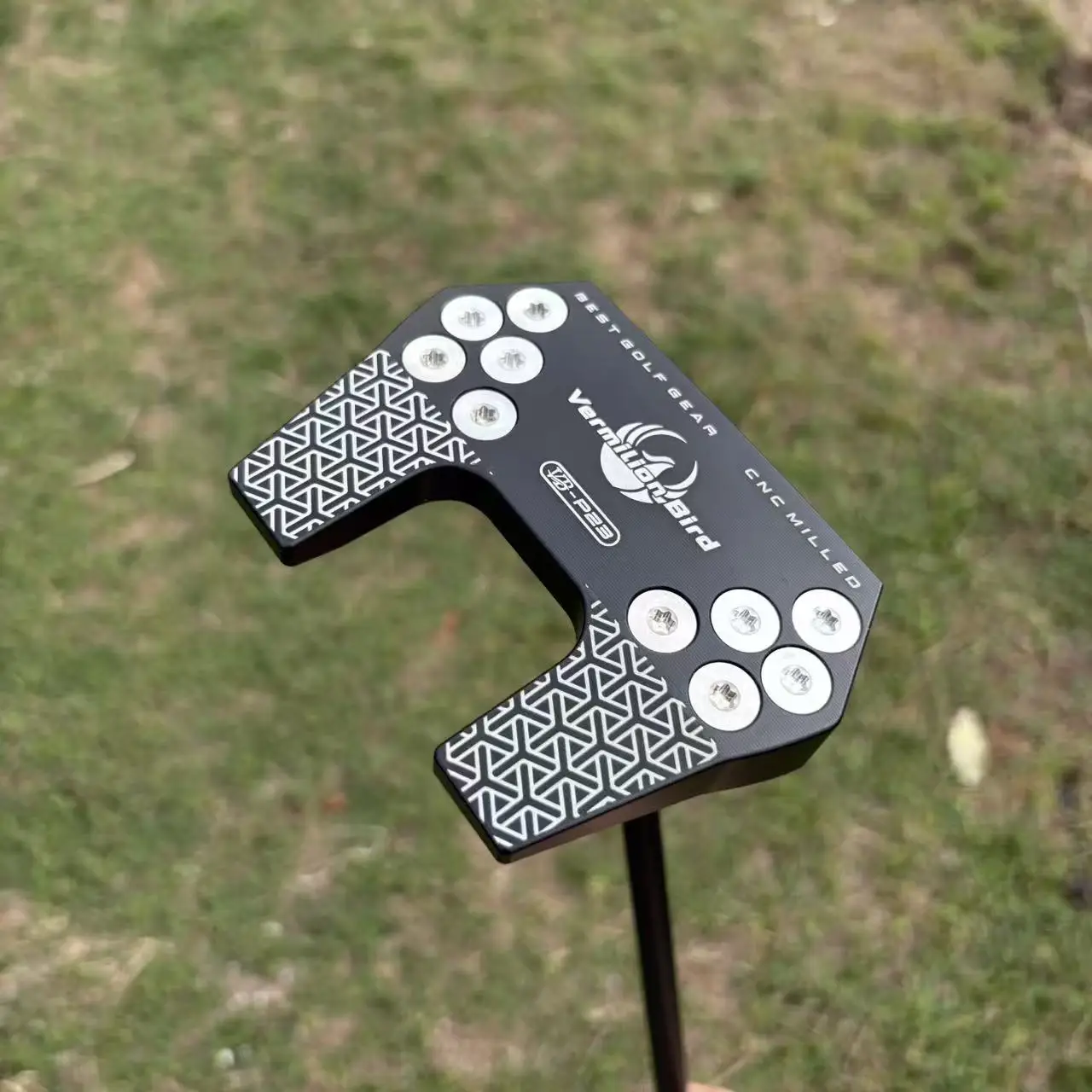 

Паттер для гольфа Vermilion Bird: легкий, из алюминиевого сплава, фрезерованный на ЧПУ, с высоким центром инерции, высокой точностью и отличной сбалансированностью.