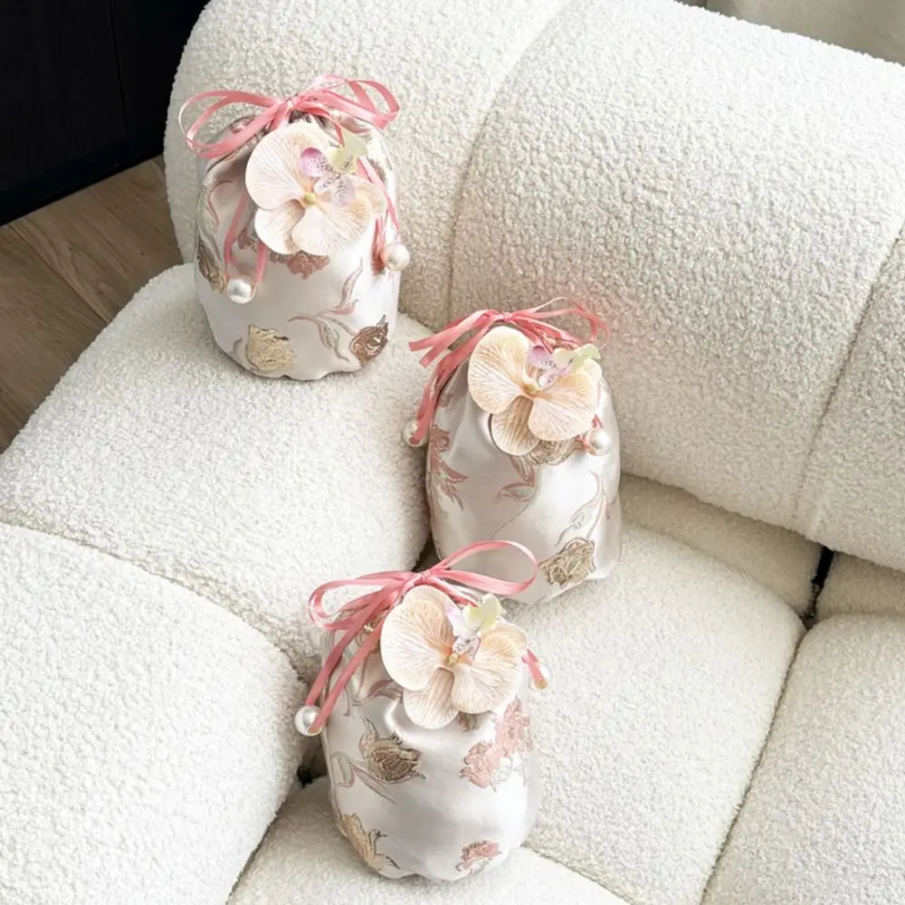 

Flower Pendant Tassel Knot Wrist Bag Temperament Printing Wedding Candy Bag Make Up Pouch Chinese Style Handbag Cosmetic Bag