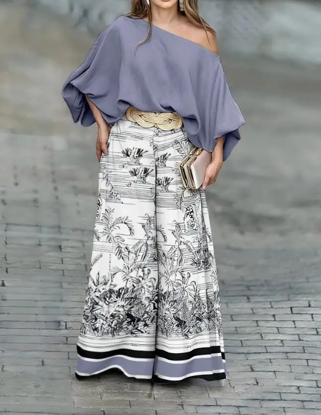 

2025 2-Piece Set of Slanted Neck Bat Sleeve Loose Top and Printed Zipper Striped Border Wide Leg Pants Set, Without Waistband