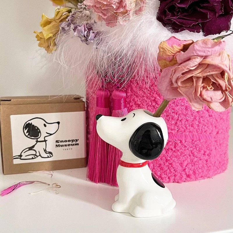 Snoopy vaso de flores personalizado mesa decorações de casamento anime escola crianças caneta titular papelaria escova de dentes titular ornamentos