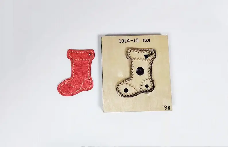 

DIY Leather Punch Die Set,Leather Crafts Kraft Tool Set ,Leather Christmas Shoe Keychain Cutting Die Cut Mold