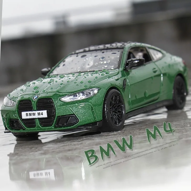 CCA Modello in lega pressofusa in scala 1/32 BMW M4 G82 Veicolo giocattolo Bambini Ragazzo Collezione regalo di compleanno Voiture in miniatura Decorazioni per la casa