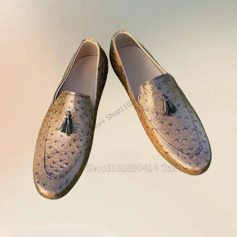 Mocasines marrones con estampado de avestruz y borlas para hombre, zapatos informales sin cordones a la moda, lujosos, hechos a mano, para fiesta y banquete