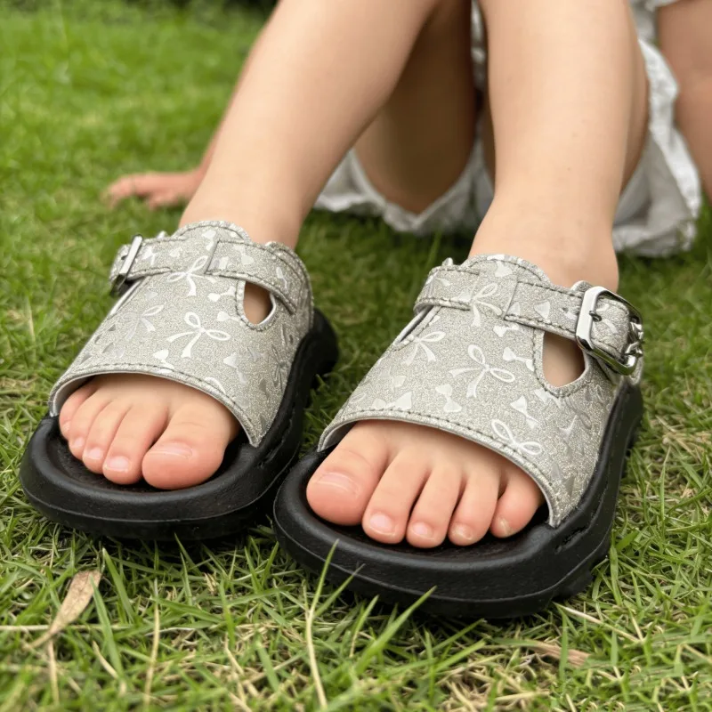 Zapatos de Moda para Niñas, Zapatos de Playa para Niños con Suela Suave, Punta Abierta, Cómodos, Marca 2026, Pantuflas Infantiles Antideslizantes y Modernas