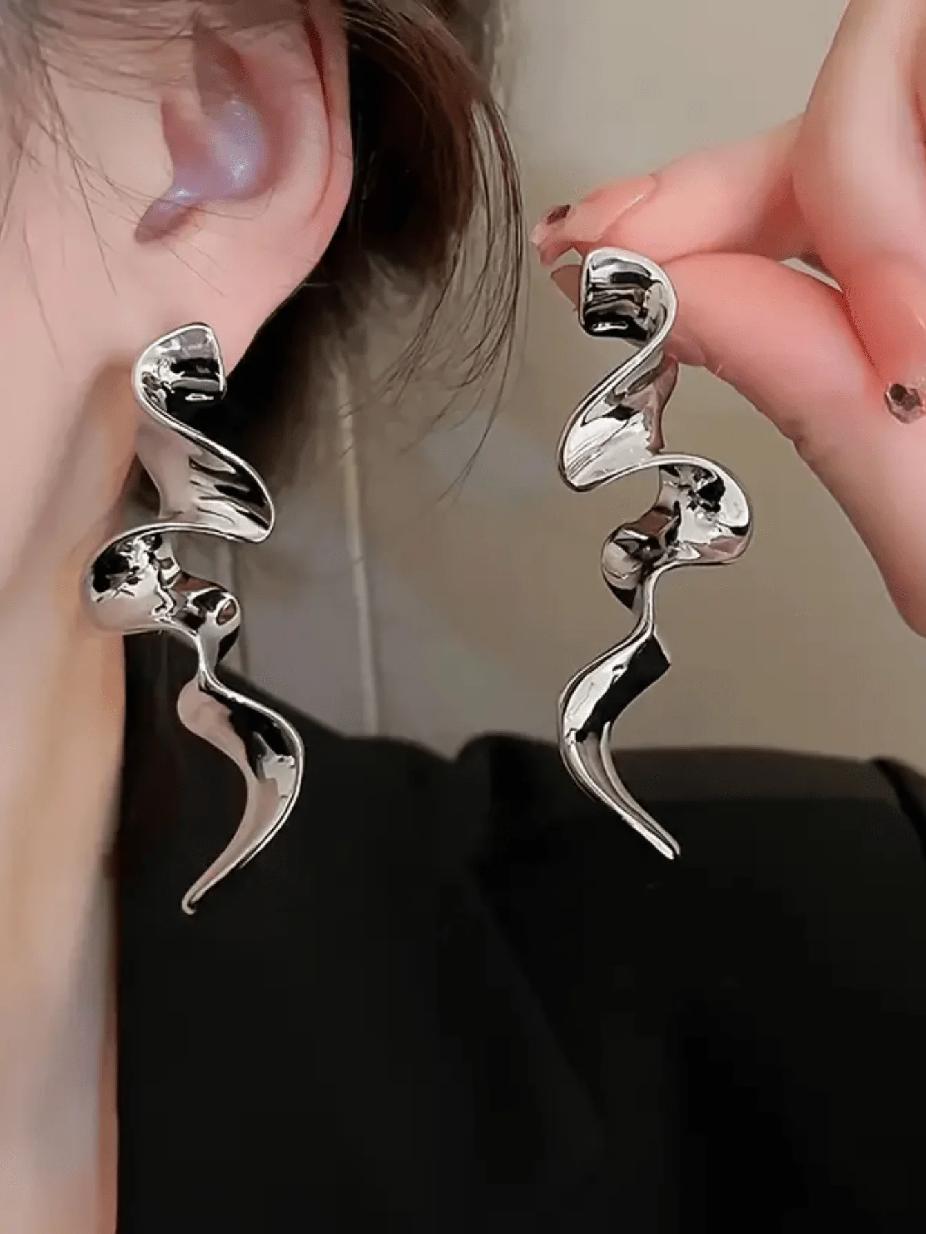 1 pair stylish heavy metal earrings, oversized studs for nightclub, cool tone ear jewelry