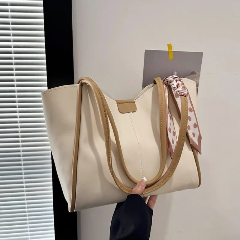 CEEKAY Damen-Tragetasche, cremeweiß, weiches PU-Leder, große Schulterhandtasche mit Schal-Detail und Beutel-Set, für den täglichen Pendelverkehr, lässig – Detail 33