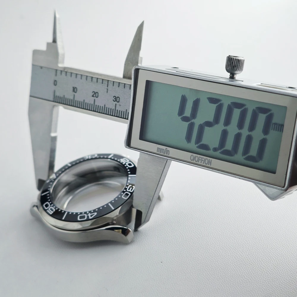 42mm NH35 Gehäuse Passend für NH35 NH36 Uhrwerk Zubehör Luxuriöses Silbernes Edelstahl-Uhrengehäuse 6-Uhr-NH35-Zifferblatt Herrenuhren – Detail 7