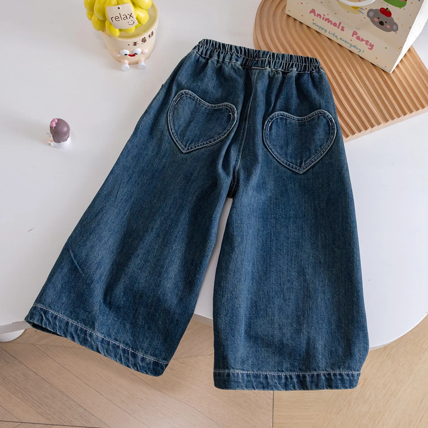 

Детские потертые джинсовые брюки для девочек, широкие брюки с эластичной резинкой на талии и сердечками, детские универсальные однотонные свободные джинсы для отдыха от 2 до 6 лет