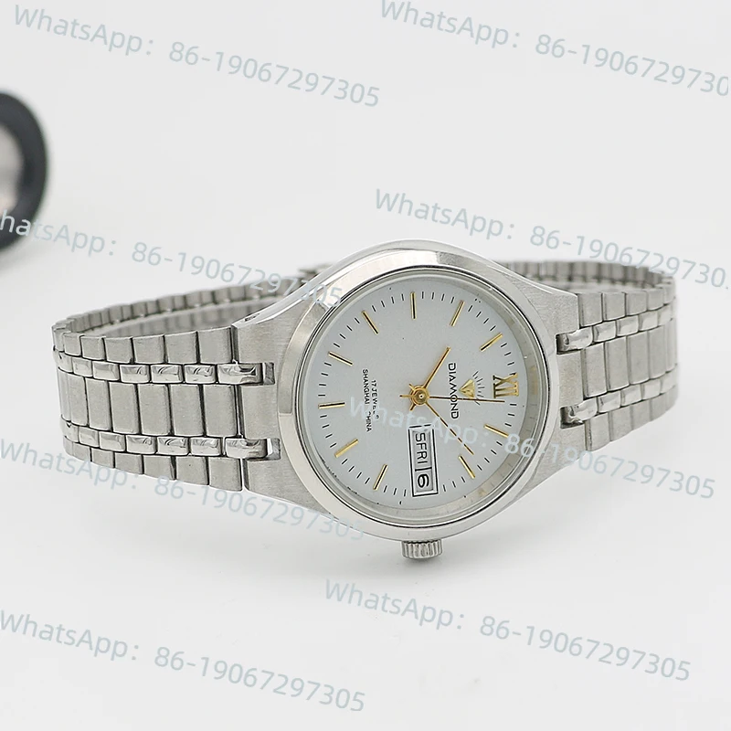 

Old Diamond Watch Calendar Steel Strap Vintage Manual Mechanical Antique Style Inventory
