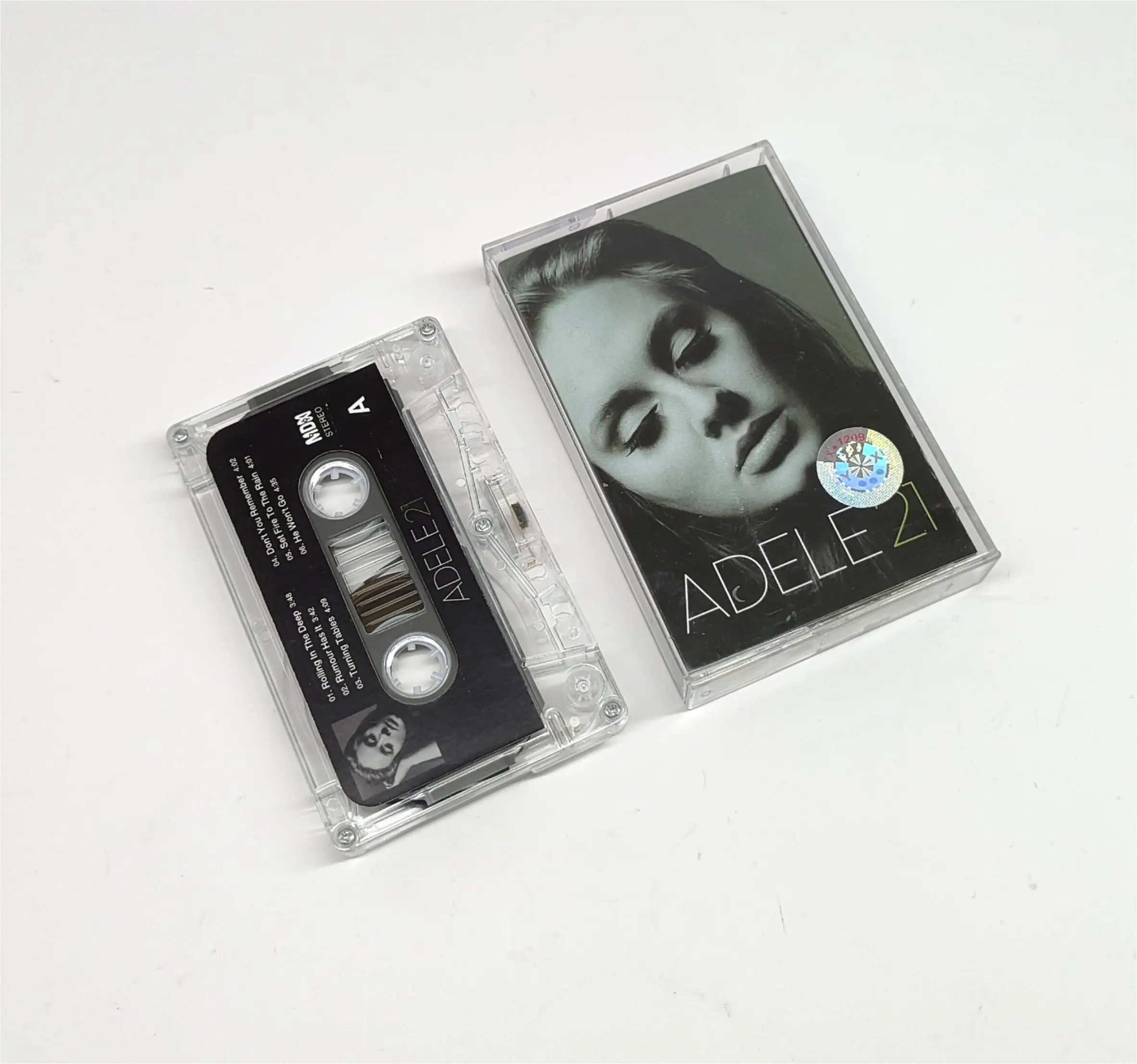 Pop Adele Adkins 30 Album Music Tape 4 Style Cassettes Cosplay Soundtracks Box Recorder Car Walkman Tape Party Music Collection