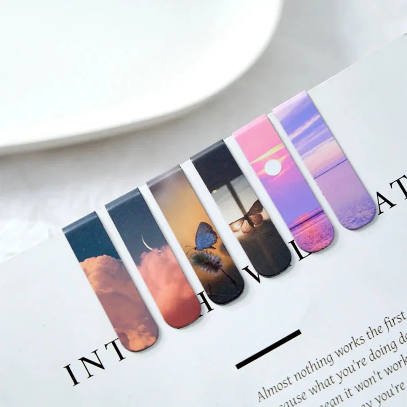 2Pcs/Set Fantasy Clouds Bookmarks Kawaii Magnetic Book Clip Reading Items Page Holder Korean Stationery Home And Office Supplies