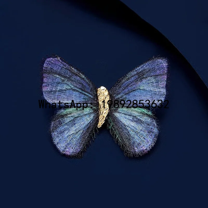 

Vintage-style butterfly brooch with gradient embroidery – delicate pin for exquisite suit accessories
