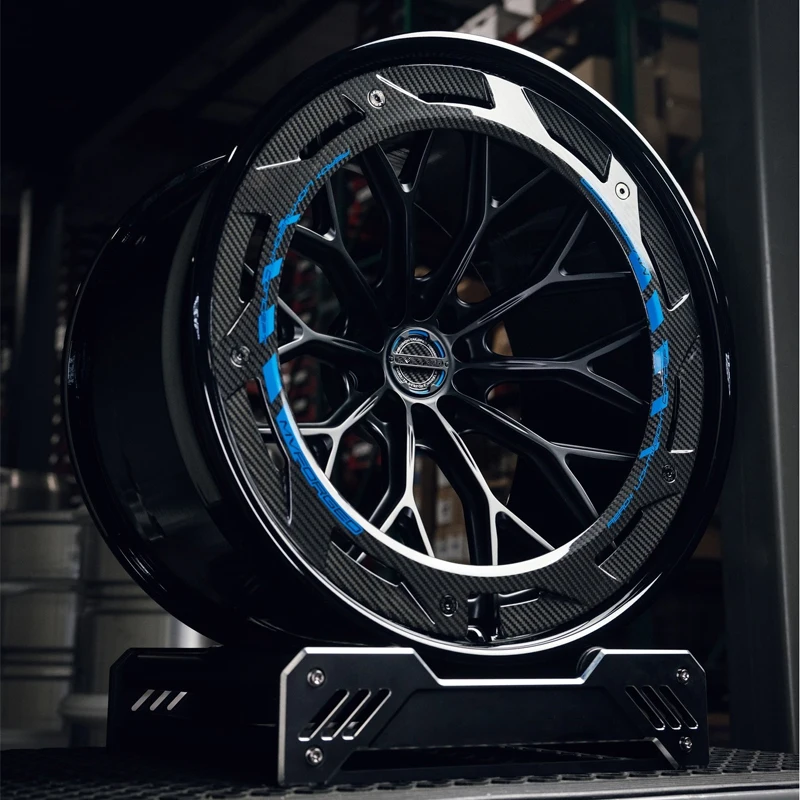 عجلة سيارة مصنوعة من خليط معدني مخصصة عالية الأداء 17/18/19/20/21/22 بوصة متينة 50 مللي متر/25 مللي متر ET لسيارات BMW مرسيدس لاند روفر