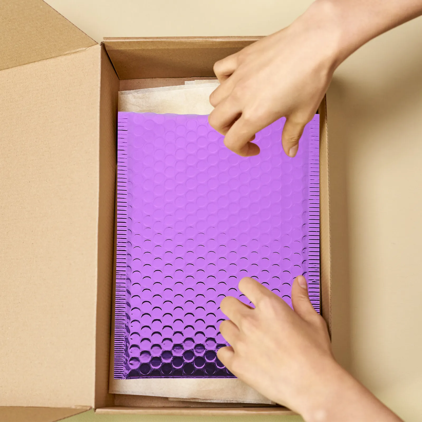 

10Pcs Purple Bubble Mailers Thickened Self-Seal Padded Envelopes Shaking-Proof Waterproof Protection for Electronics Cosmetics