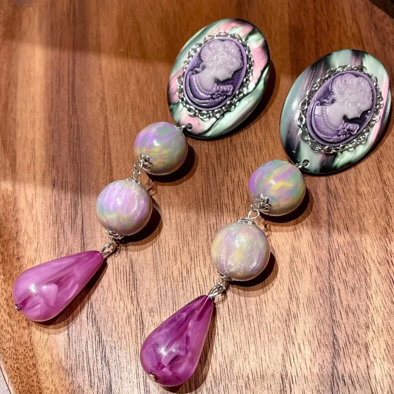 Statement Earrings 2025 New Fashion Baroque Style Purple Resin Beauty Image Big Earrings For Women
