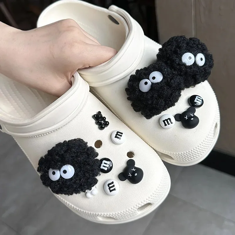DIY Black Plush Ball Shoes Charms for Furry Ball Cute Hole Shoe Charms Designer Lovely Accessories All-match Hot Sale 2024