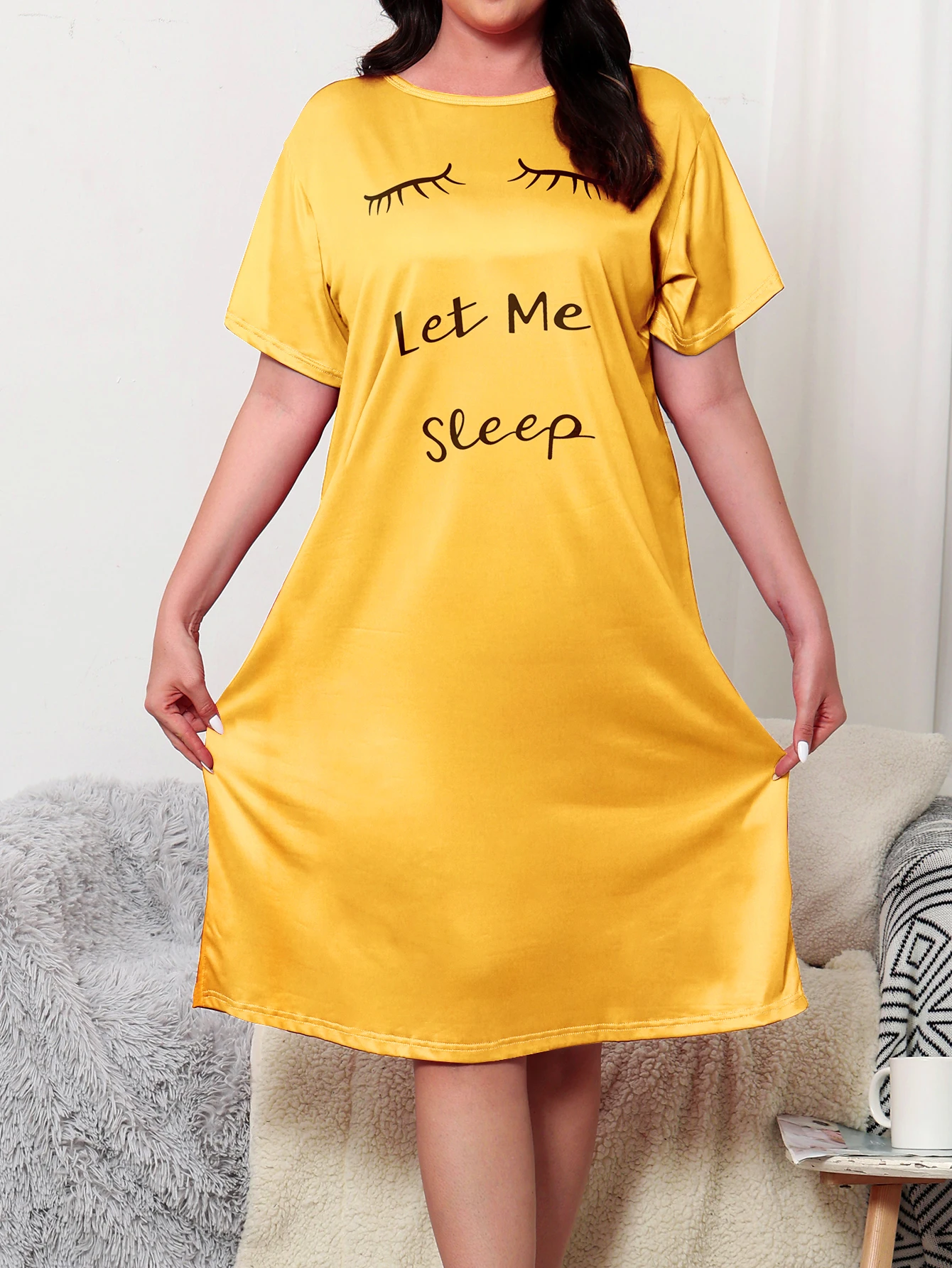 Large size women\'s pajamas casual round neck printed yellow pajama dress for home wear