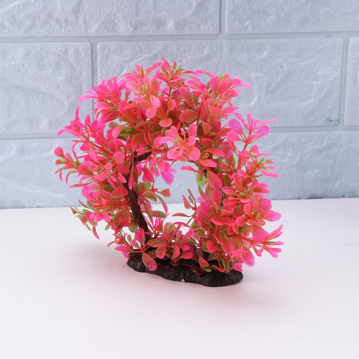 

High Imitation Aquarium Plastic Grass Decoration Fish Tank Decor Safe Hiding Place Weighted Base