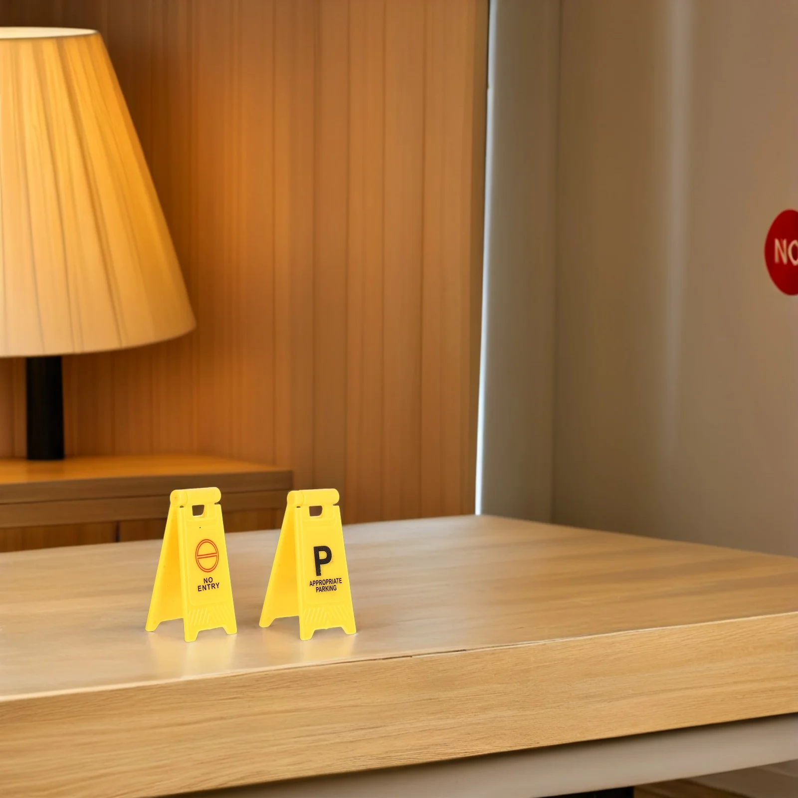 

8Pcs Children Traffic Signs Playset Realistic Rounded Edges Safe for Traffic Safety Education Indoor Outdoor Use