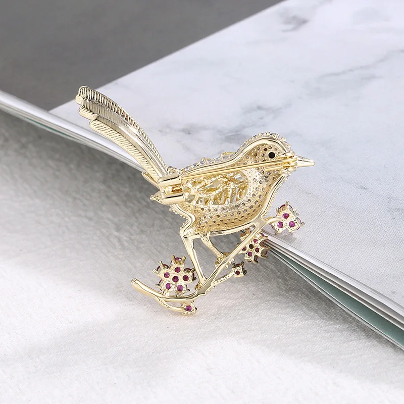 Chinoiserie Auspicious Magpie Brooch Good Luck Badges High-grade Colored Crystal Corsage Gift Delicate Bird Clothes Ornament