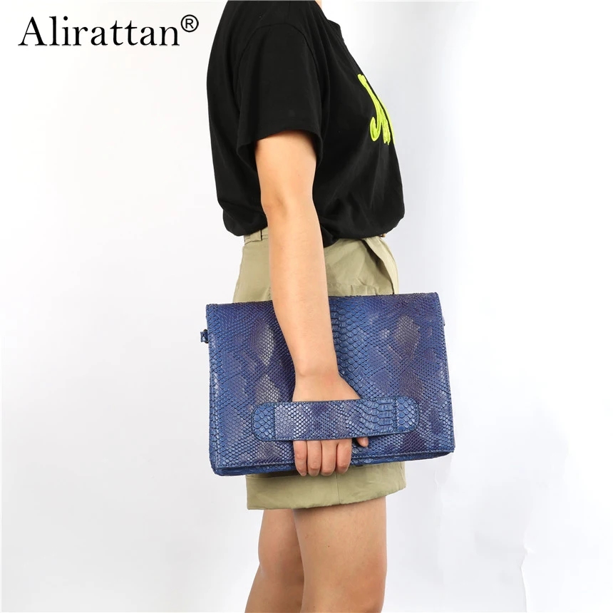 

Alirattan Blue Bags for Women Clutch Bag 2024 New Snake Wrist Bag Original Girl Handbag Snake Banquet Envelope Evening Bag