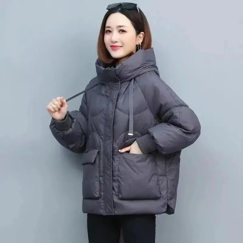 Jaqueta de algodão grosso quente para mulheres, moda feminina com capuz curto, jaqueta de algodão acolchoado, parkas básica, roupas de inverno, 2