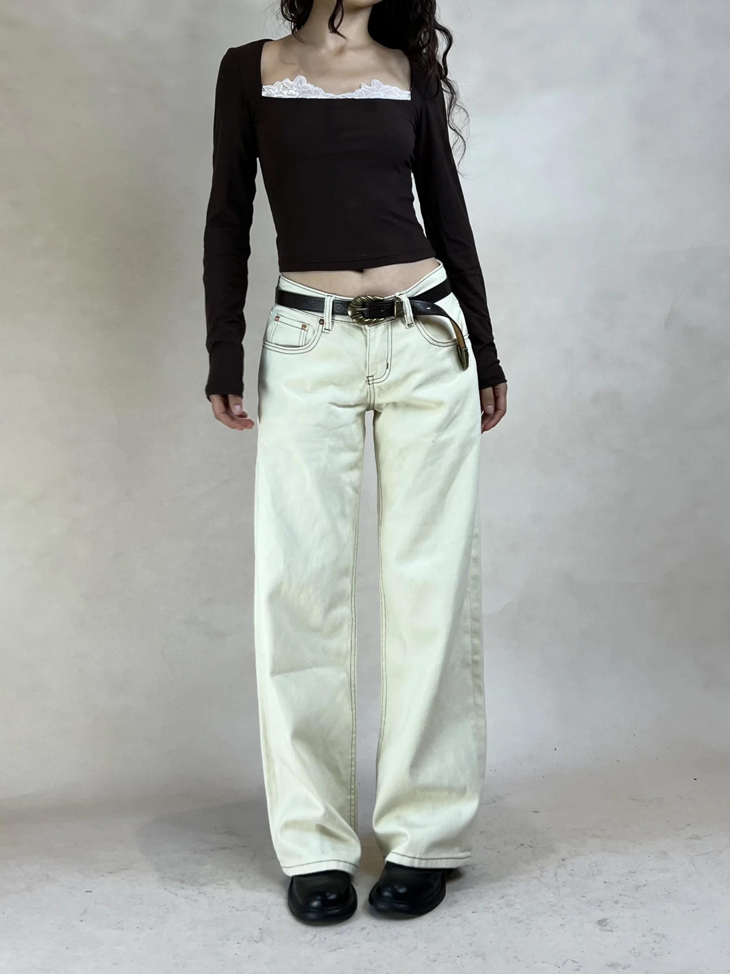 

Женские джинсы с низкой посадкой и прямым кроем, весенняя новинка DINA2026, утягивающие брюки с высокой талией и широкими штанинами, повседневные универсальные джинсовые брюки