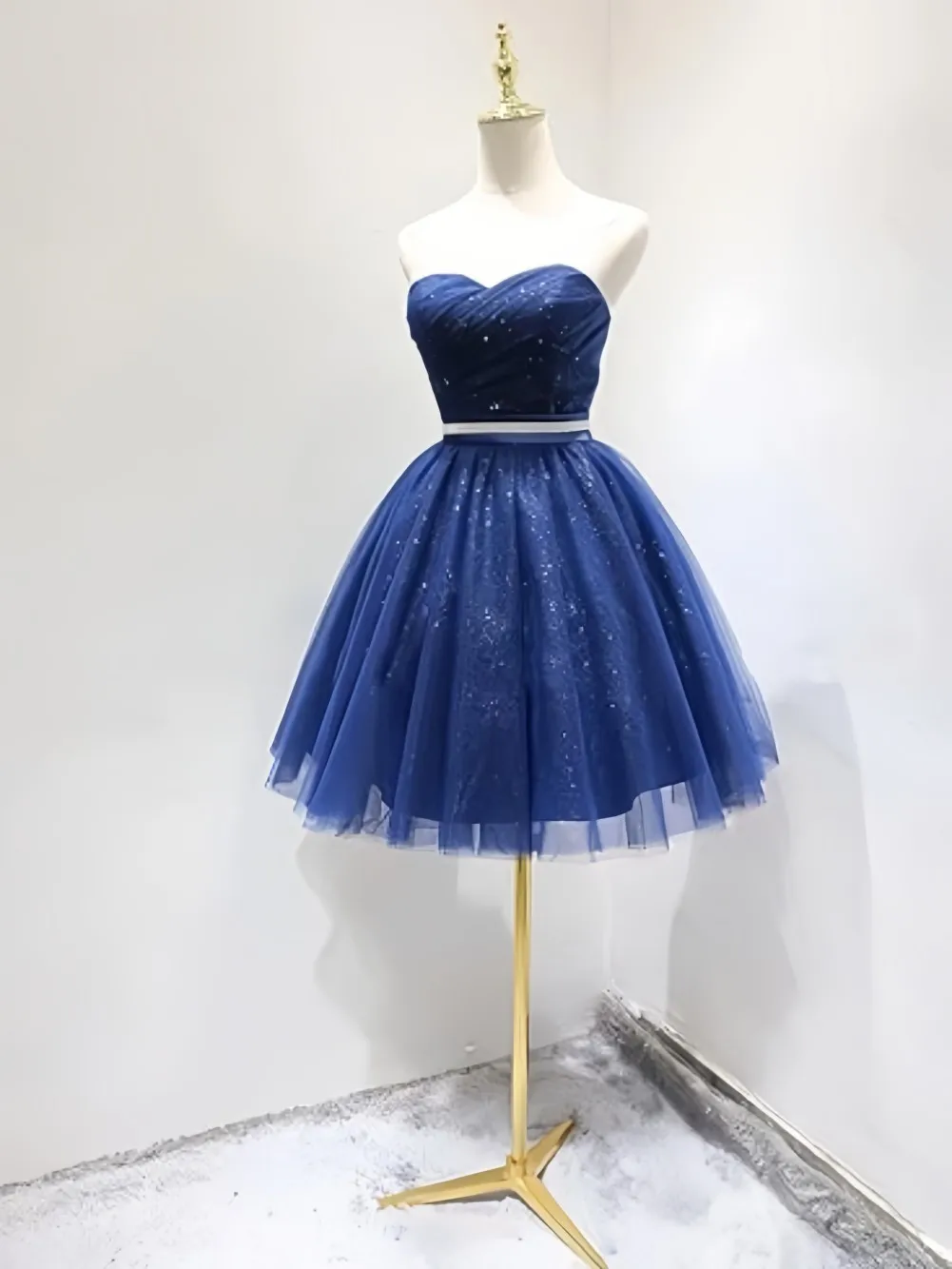 TSxuelian Women\'s Short Sweetheart Tulle Homecoming Dresses Shiny Off Shoulder Prom Cocktail Party Gowns Teens Graduation Dress
