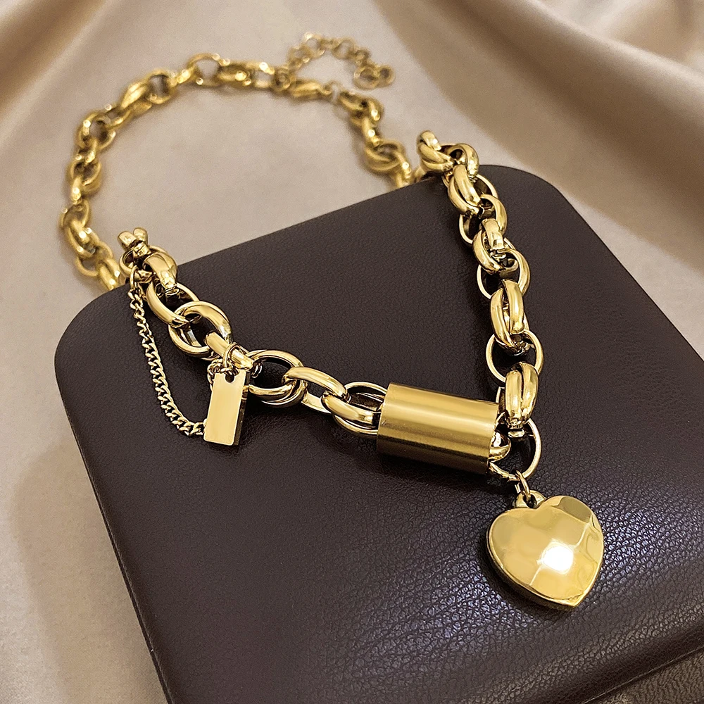 Thumbnail 2 - #42 Best Chunky Chain Necklaces to Buy In 2026