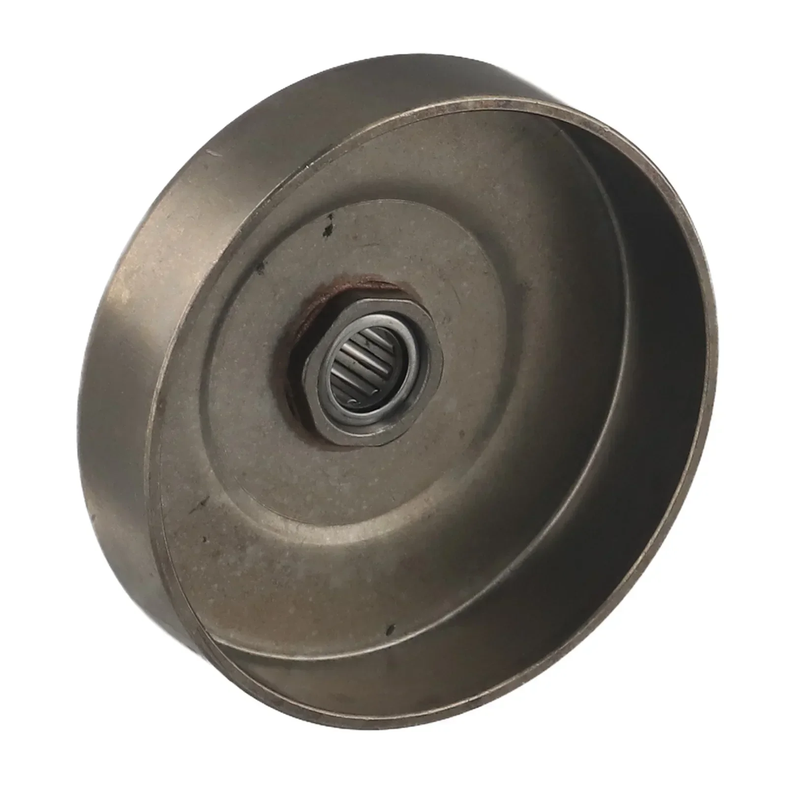 أسطوانة القابض المسننة المتوافقة مع Poulan لـ Jonsered وFor McCullochThe 38 Pitch Design تضمن سلس وفعال C #6