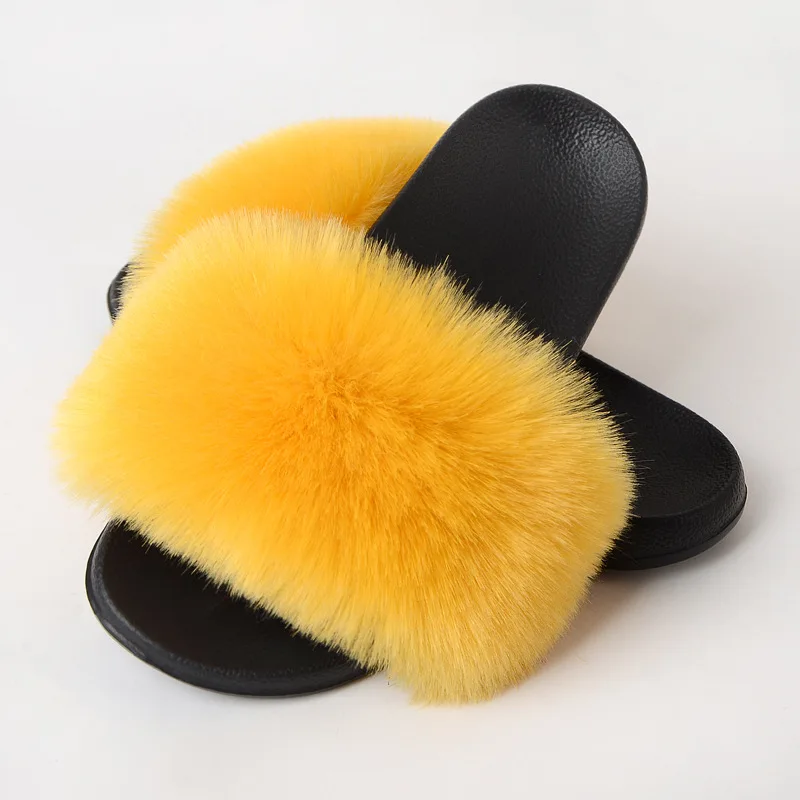 New Arrival Girl Luxury Fluffy Fur Slippers Ladies Indoor Warm Furry Fur Flip Flops Women Amazing Plush Fur Slides Wholesale Hot