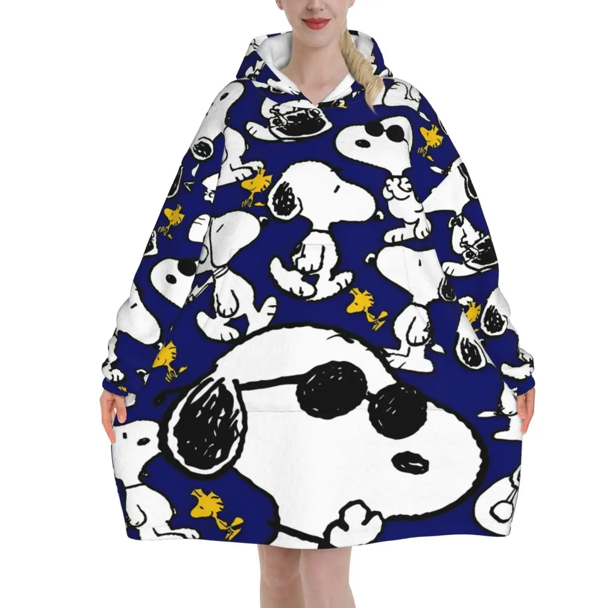 

Snoopys dogs Woodstock Oversized Blanket Hoodie Sweatshirt Long Fleece Hooded Wearable Blanket with Large Pocket for Women Men