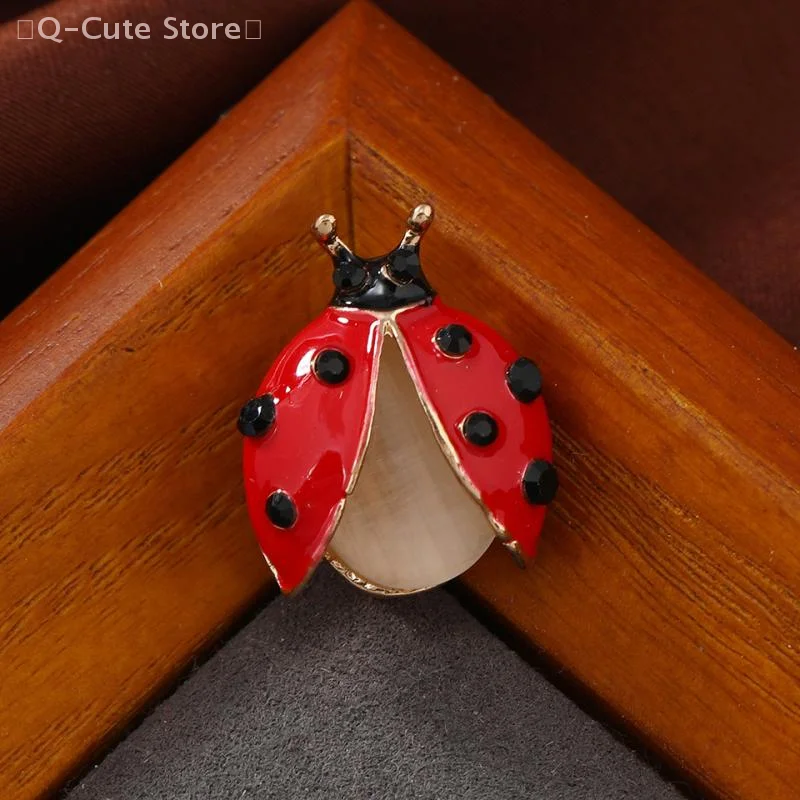 

Cute Ladybug Brooch For Women Unisex Opal Red Enamel Beetle Insects Party Casual Brooch Pin Gift