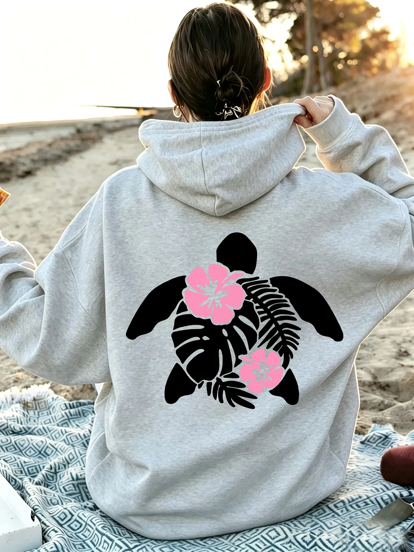 Women Oversized Hoodie Hawaiian Sea Turtle Hibiscus Flower Back Print Long Sleeve Casual Beach Daily Streetwear Soft Sweatshirt