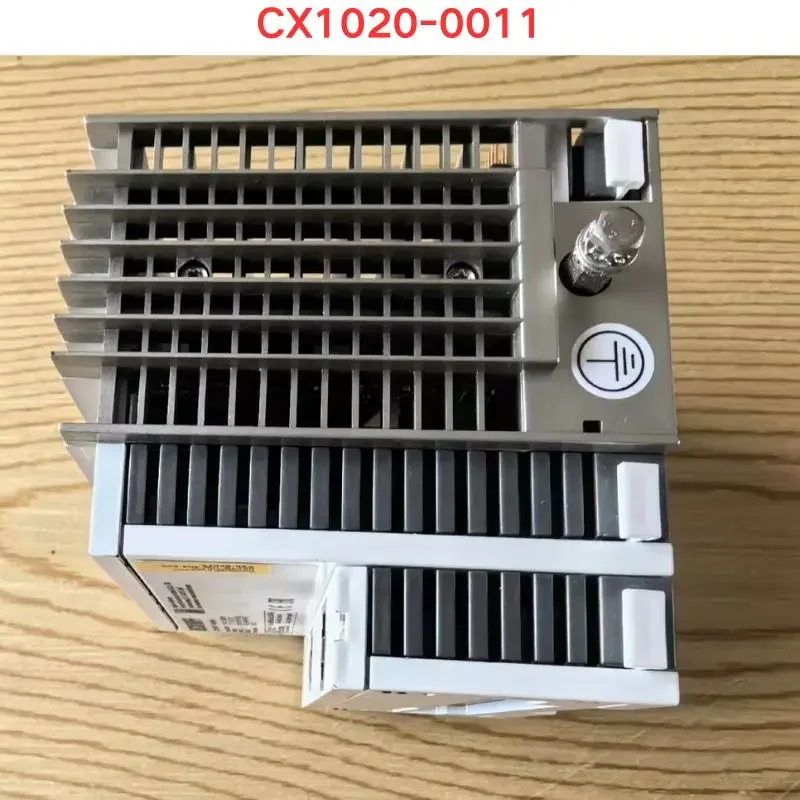 Host CX1020-0011 usado Teste funcional OK