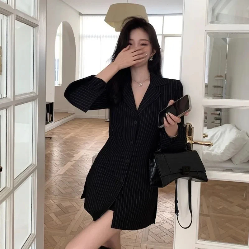 

Black Striped Long Sleeve Blouses Women Korean Sexy V-Neck Slim Casual Shirts Y2K Fashion Elegant Office Lady All-match Midi Top