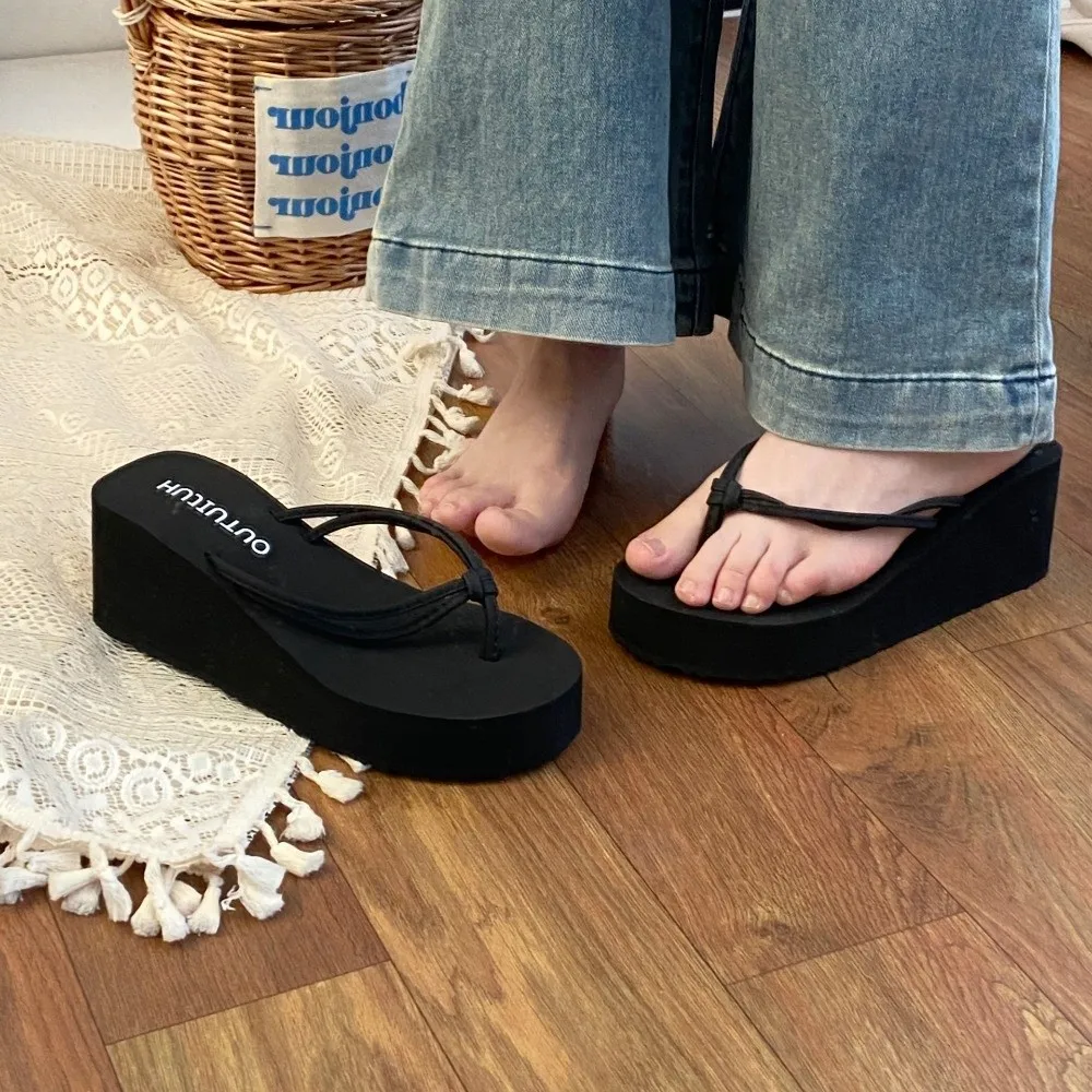 

EVA Thick Soled Flip Flops Slides Sandals Anti Slip Outer Wear Slippers Solid Color Streetwear Thick Soled Shoes Beach Vacation