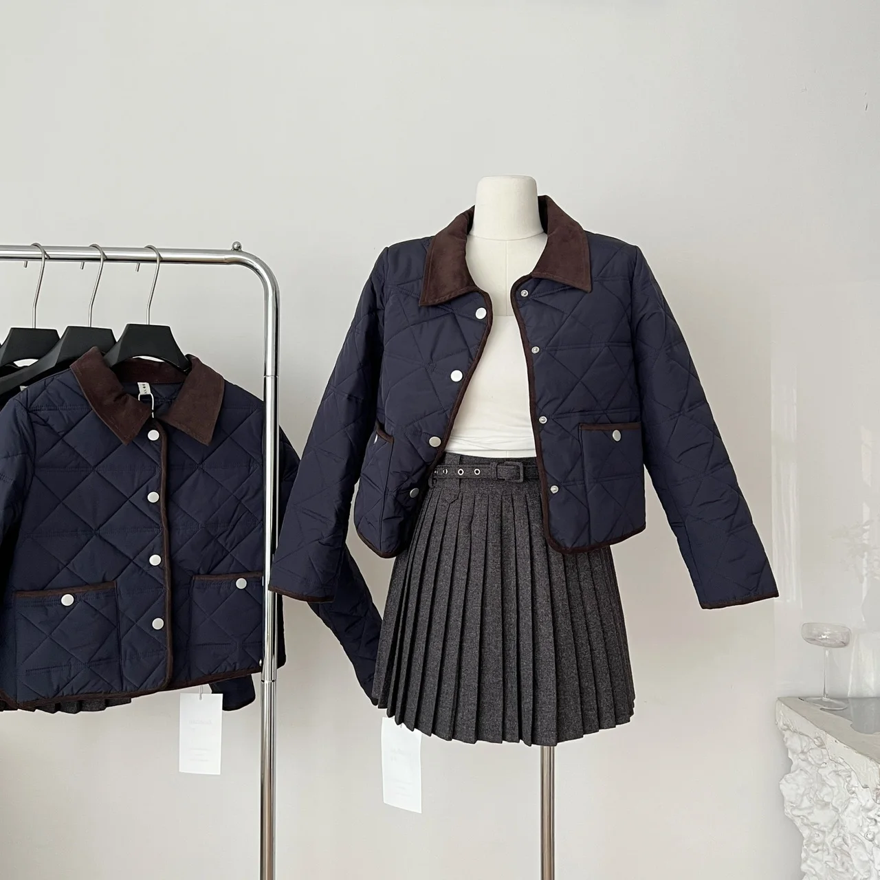 

Women's Autumn Winter Cotton Padded Diamond Pattern Jacket Lady Turn Down Collar Single Breasted Short Quilted Outwear