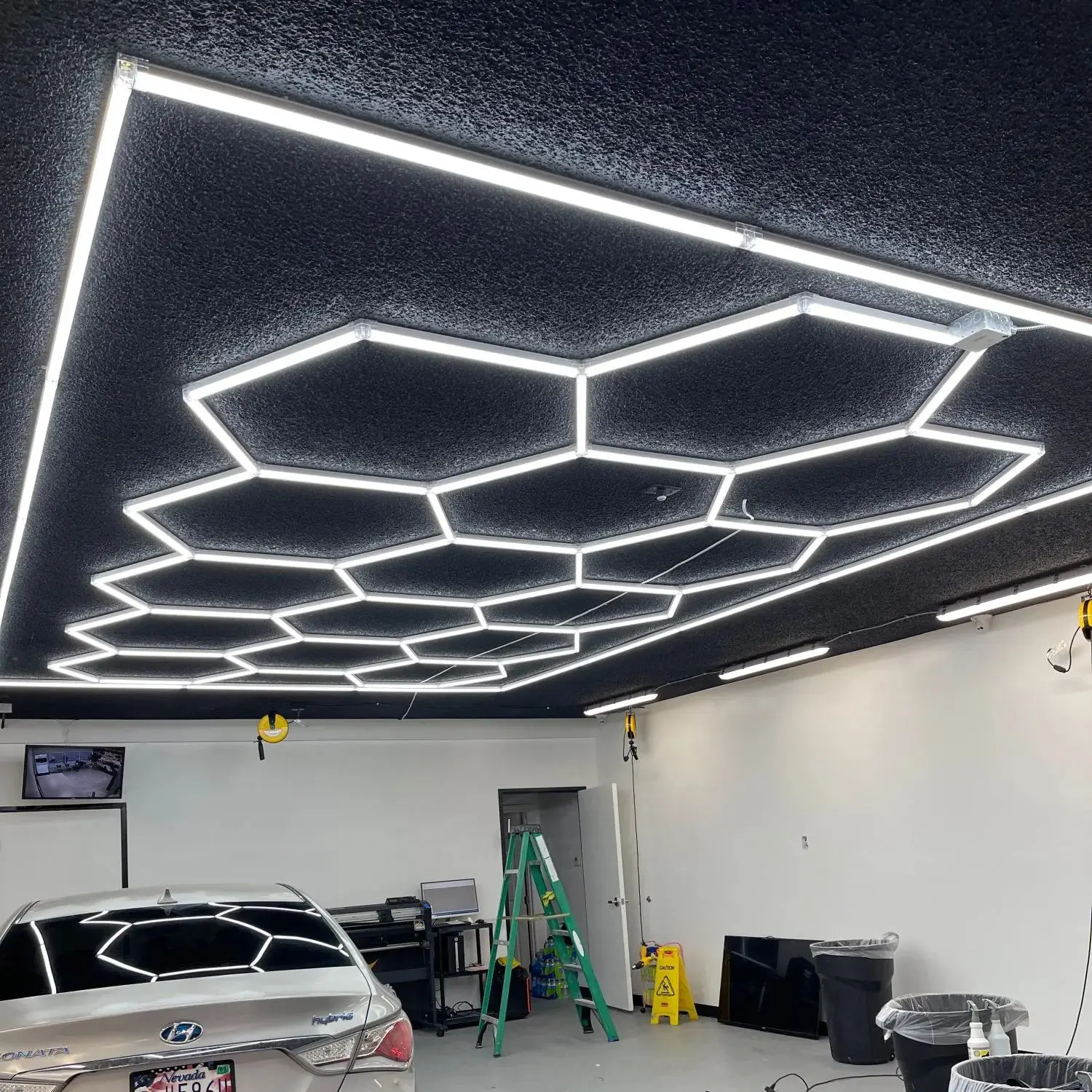2.4*4.8M Hexagon Led Lights Industrial Workshop Hexagon Light for Garage Car Wash Detailing Auto Beauty Repair Barber Shop