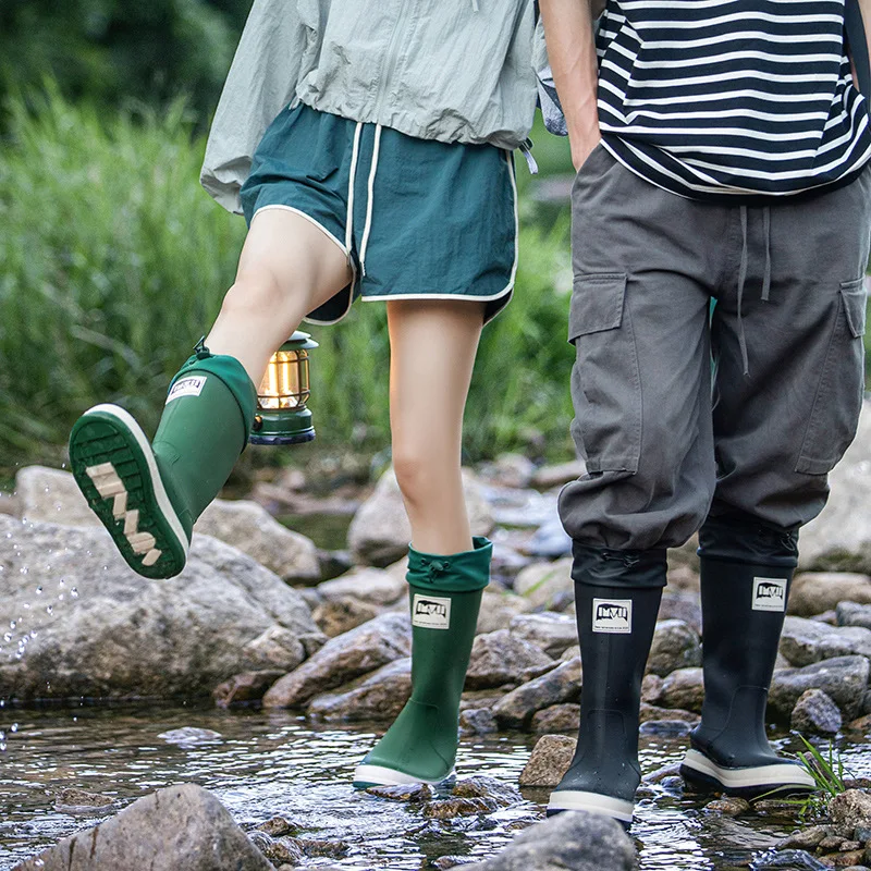 Outdoor Cycling Rain Boots Fashion Mid-tube Fishing Shoes Waterproof Shoes Car Wash Couple Work Shoes Rubber Shoes Rain Boots