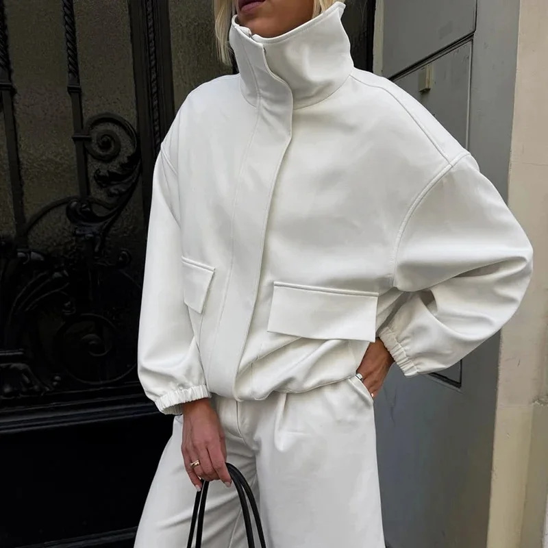 4Elegant White Slim Zipper Coats For Women 2026 Street Chic Stand Collar With Pockets Outerwear Casual Pleated Jackets