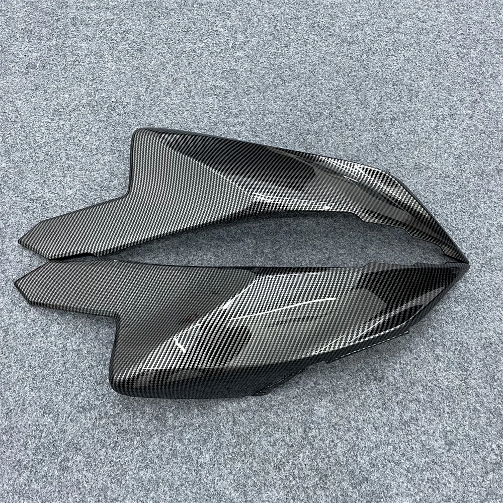 The ABS motorcycle fairing is suitable for the 21-24 carbon fiber paint on the side plates of the fuel tank of the Beast 650