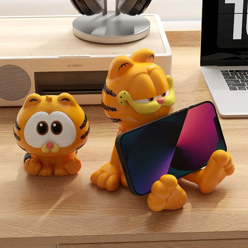 Hot New Creative Garfields Phone Stand Peripherals Desktop Ornament Collectible Resin Craft Lazy Bracket Desk Decor Gifts