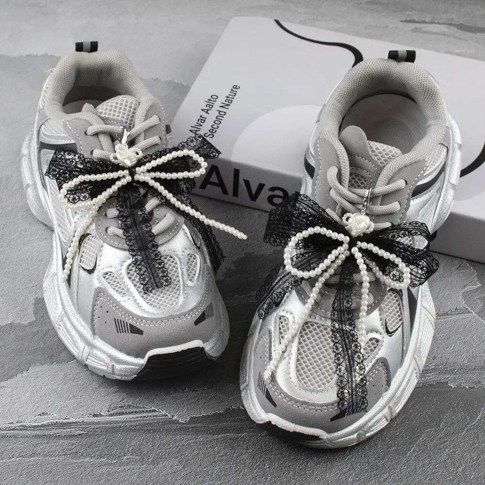2 Stück NEUE Turnschuhe Dekorative Premium Dekorative Spitze Perle Schleife Schnürsenkel Charms für Schuh Charm Zubehör Schuh Blumenschnalle