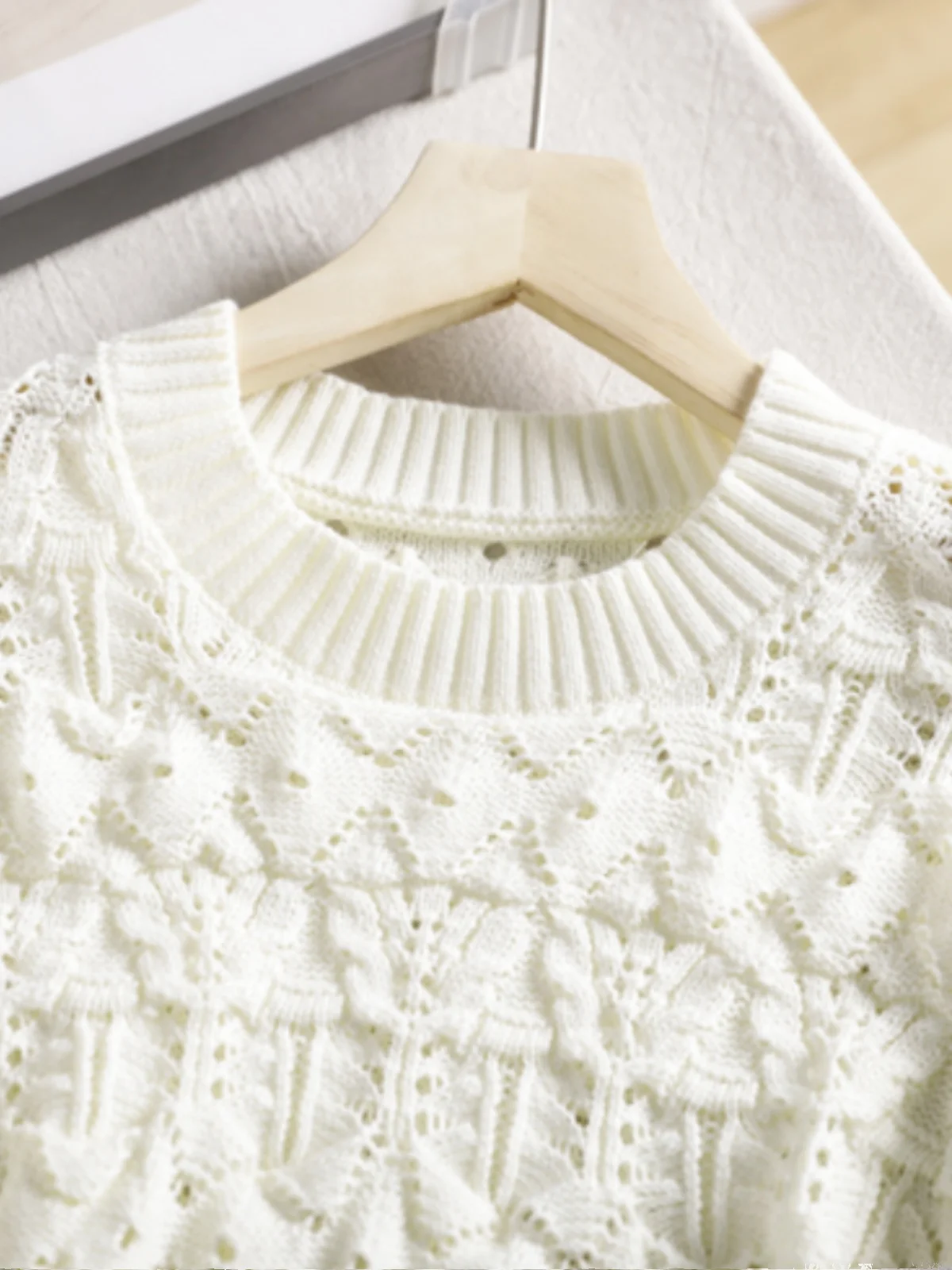 

Ele Hollow out Knitted Sweater round Ne ort Loose Women's White Casual Sle for Autumn Season New Arrival