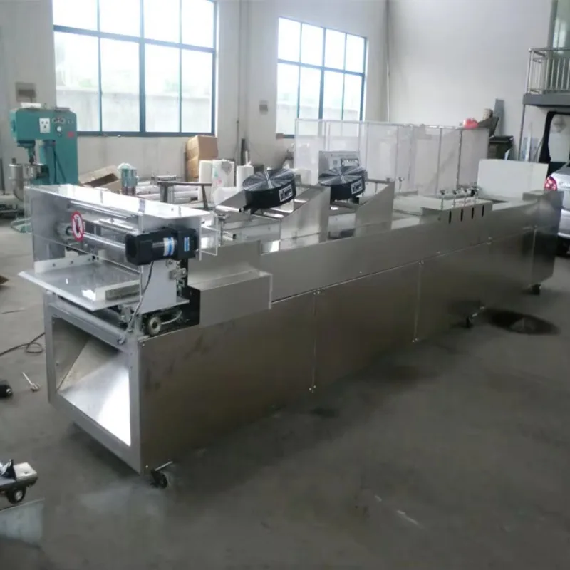 Automatische Wafer Biscuit Enrobing Line Weiße Schokolade Temperier- und Schmelzmaschine Obst Kekse Energie Müsli Bar Maker