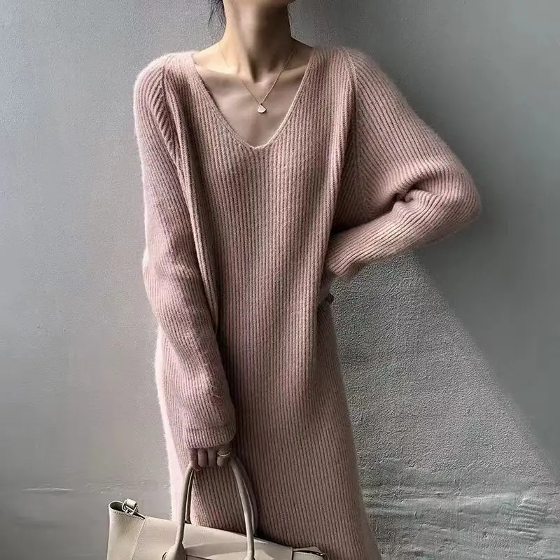 

French Knitted V-Neck Bottoming Dress Women's 2022 Spring And Autumn New Temperament Casual Pullover Sweater Dress Onesize h2167