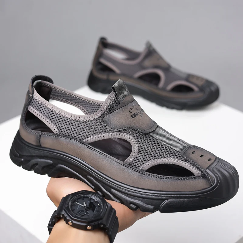 

Integrated Tongue Men Shoes Combined Tongue Design Breathable Mesh Anti-slip Sole for Convenient Sports Wear